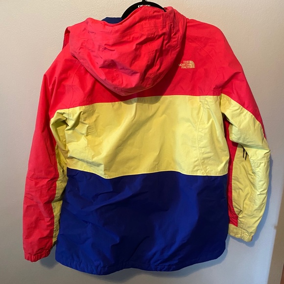 The North Face Color Block Coat - Picture 4 of 11